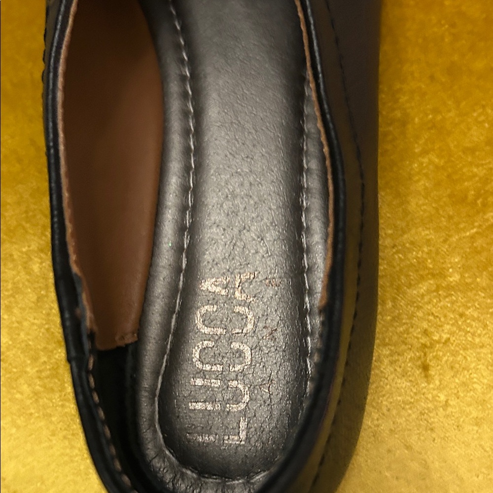 Elegant Black Leather Loafers for Women's excellent shape - Picture 5 of 9